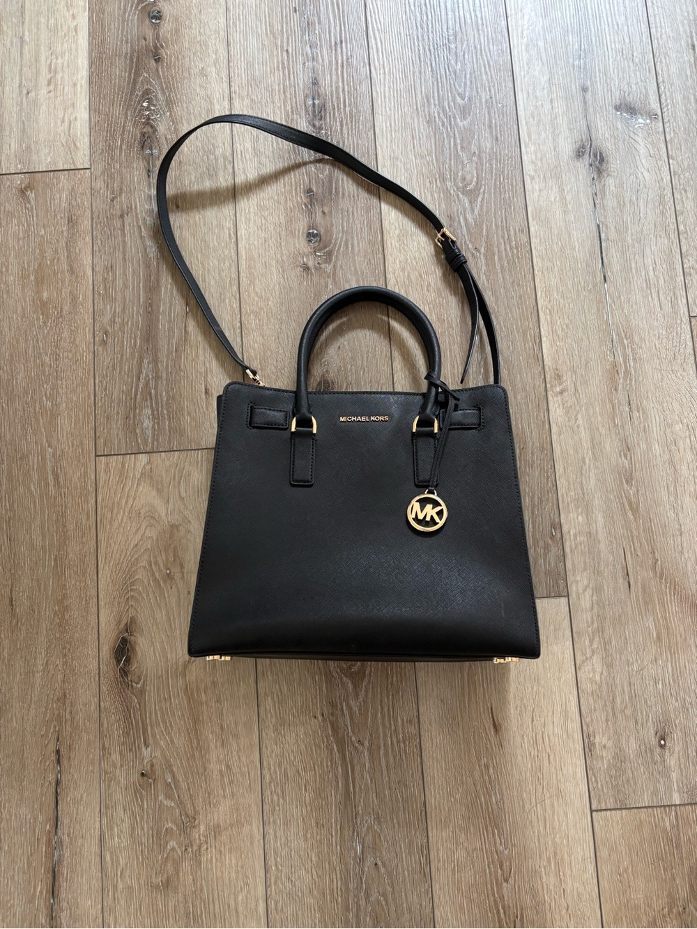 Michael Kors Sheila Medium Satchel Shoulder Crossbody Bag